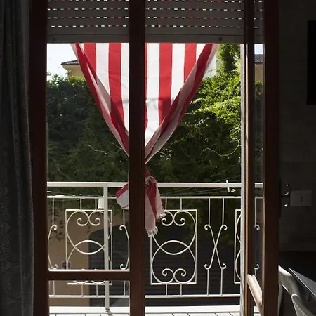 Finestra Sul Glicine Appartement