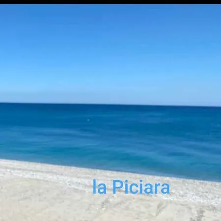 Finestra Sul Glicine *